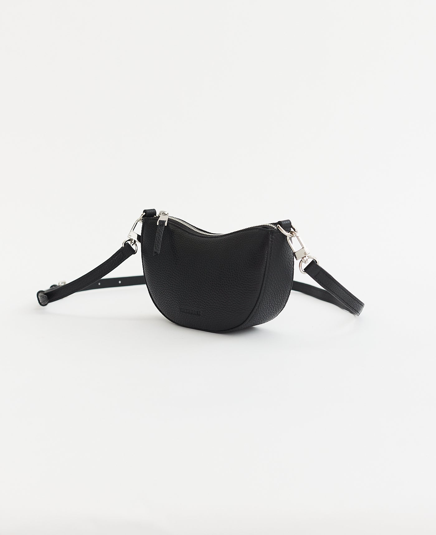 River Crossbody Bag: Black